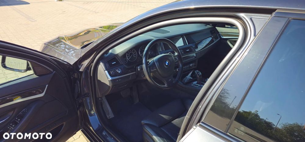 BMW Seria 5 535i xDrive - 9