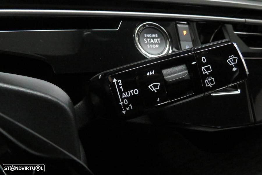 Peugeot 5008 1.2 Hybrid Allure e-DCS6 - 17