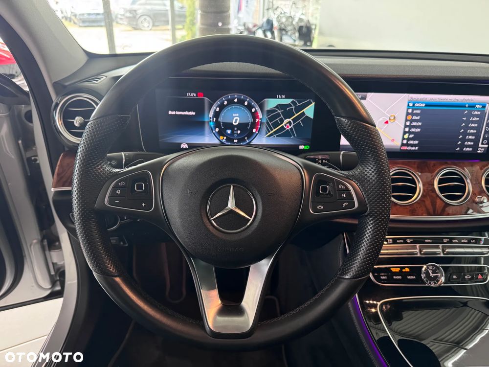 Mercedes-Benz Klasa E 300 9G-TRONIC - 11