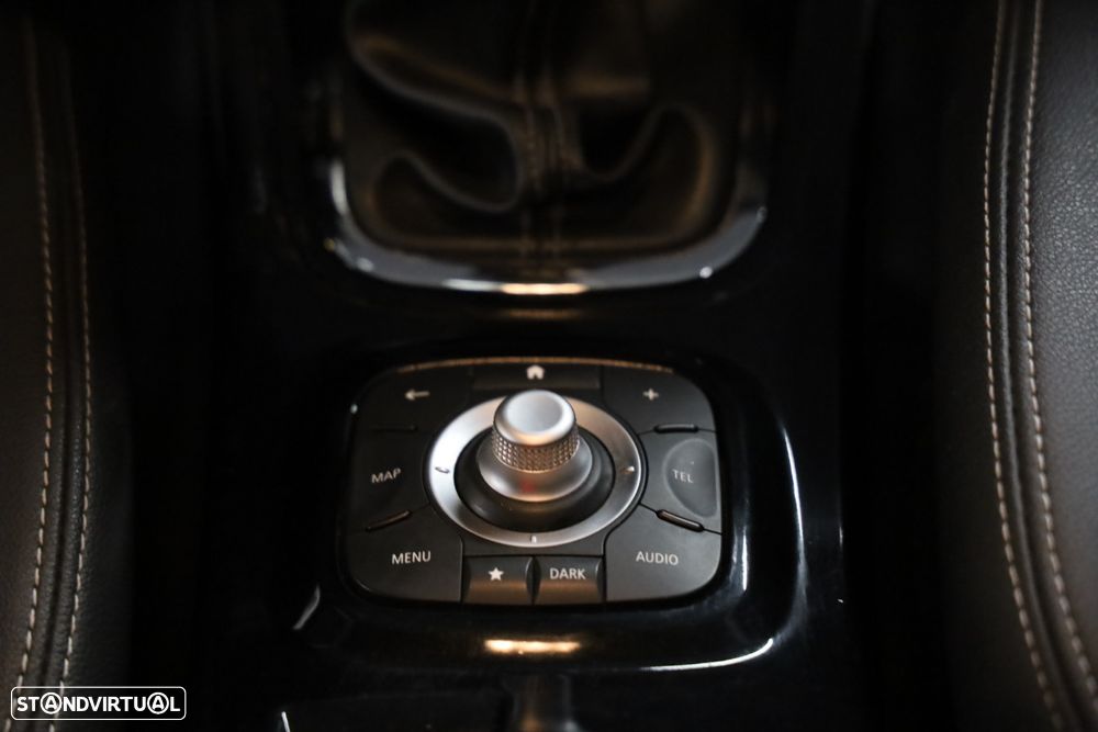 Renault Mégane Sport Tourer ENERGY dCi 130 BOSE EDITION - 16