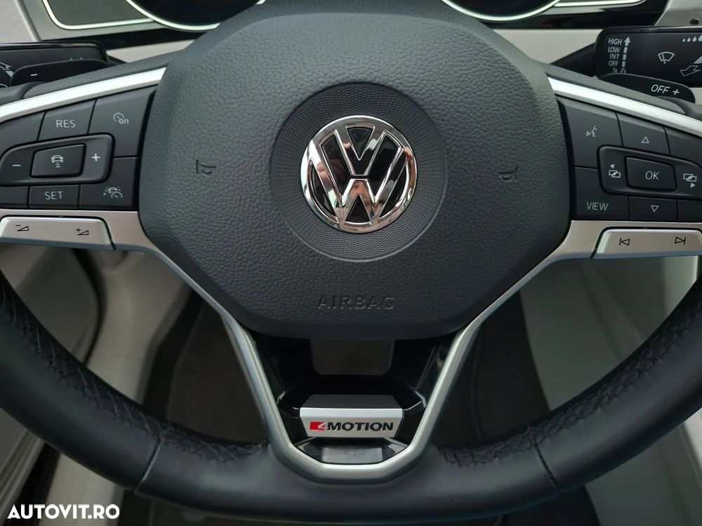 Volkswagen Passat Variant 2.0 TDI SCR DSG 4Motion Business - 27