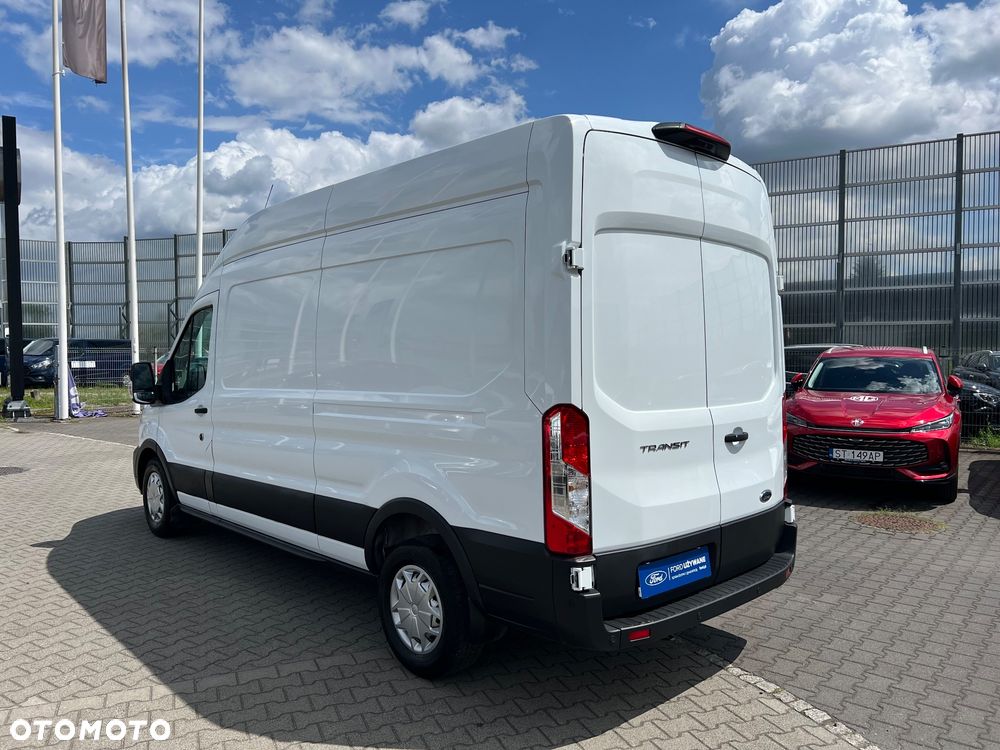 Ford Transit - 10