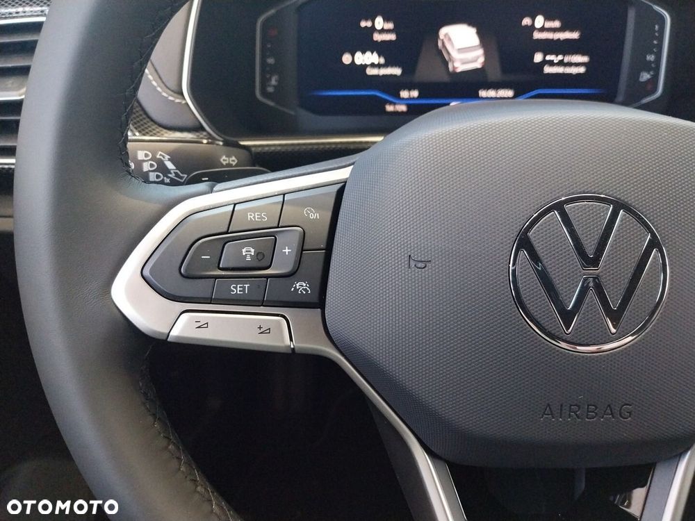 Volkswagen T-Cross - 13