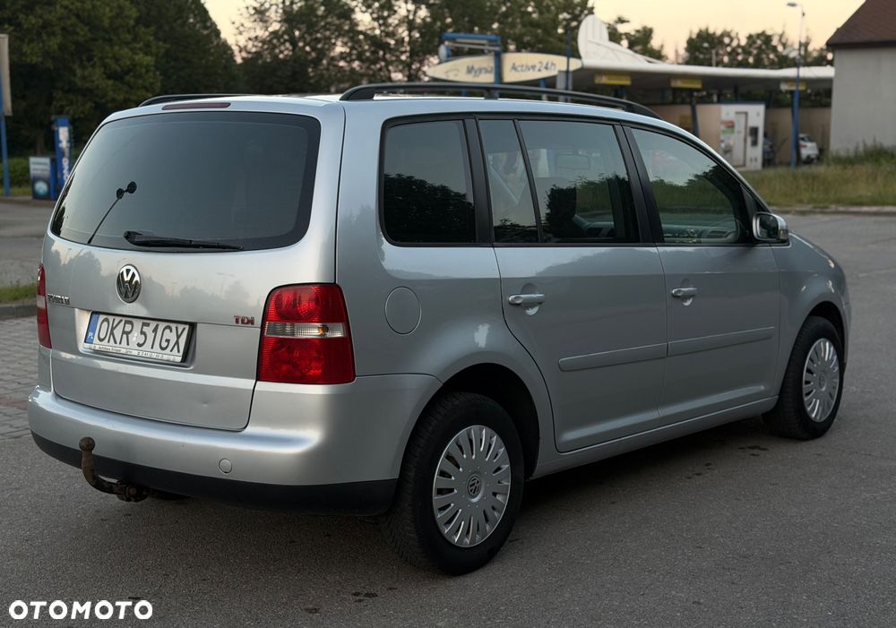Volkswagen Touran - 7