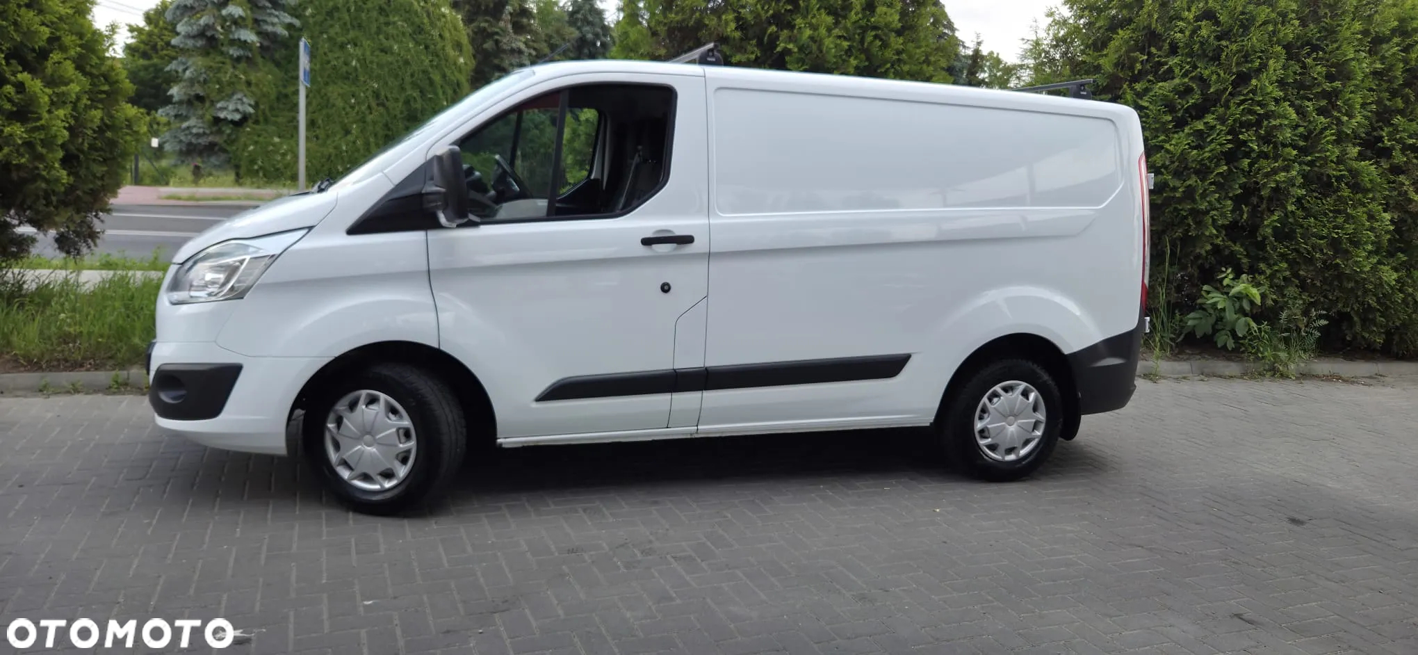 Ford TRANSIT CUSTOM - 21