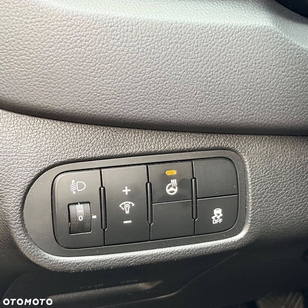 Kia Carens 1.7 CRDi XL 7os - 21