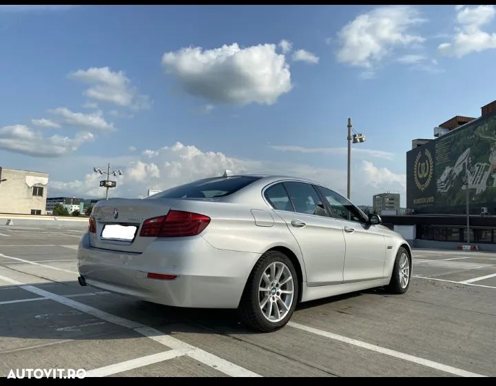 BMW Seria 5 528i xDrive - 6