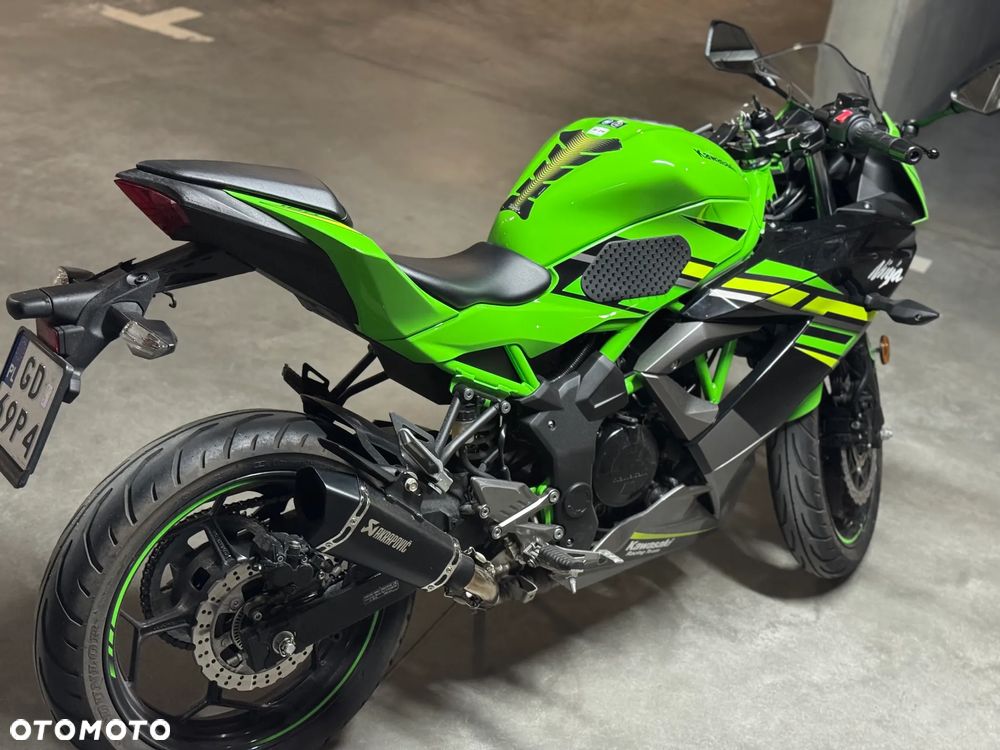 Kawasaki Ninja - 4