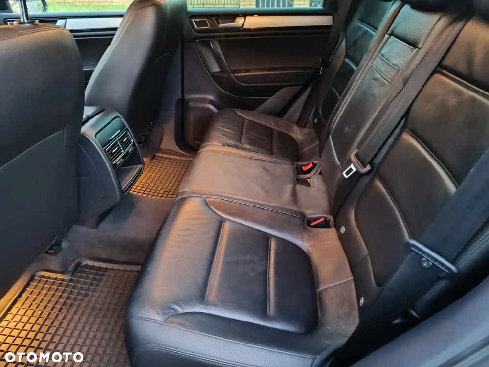 Volkswagen Touareg 3.0 V6 TDI SCR Blue Motion DPF Automatik Executive Edition - 25