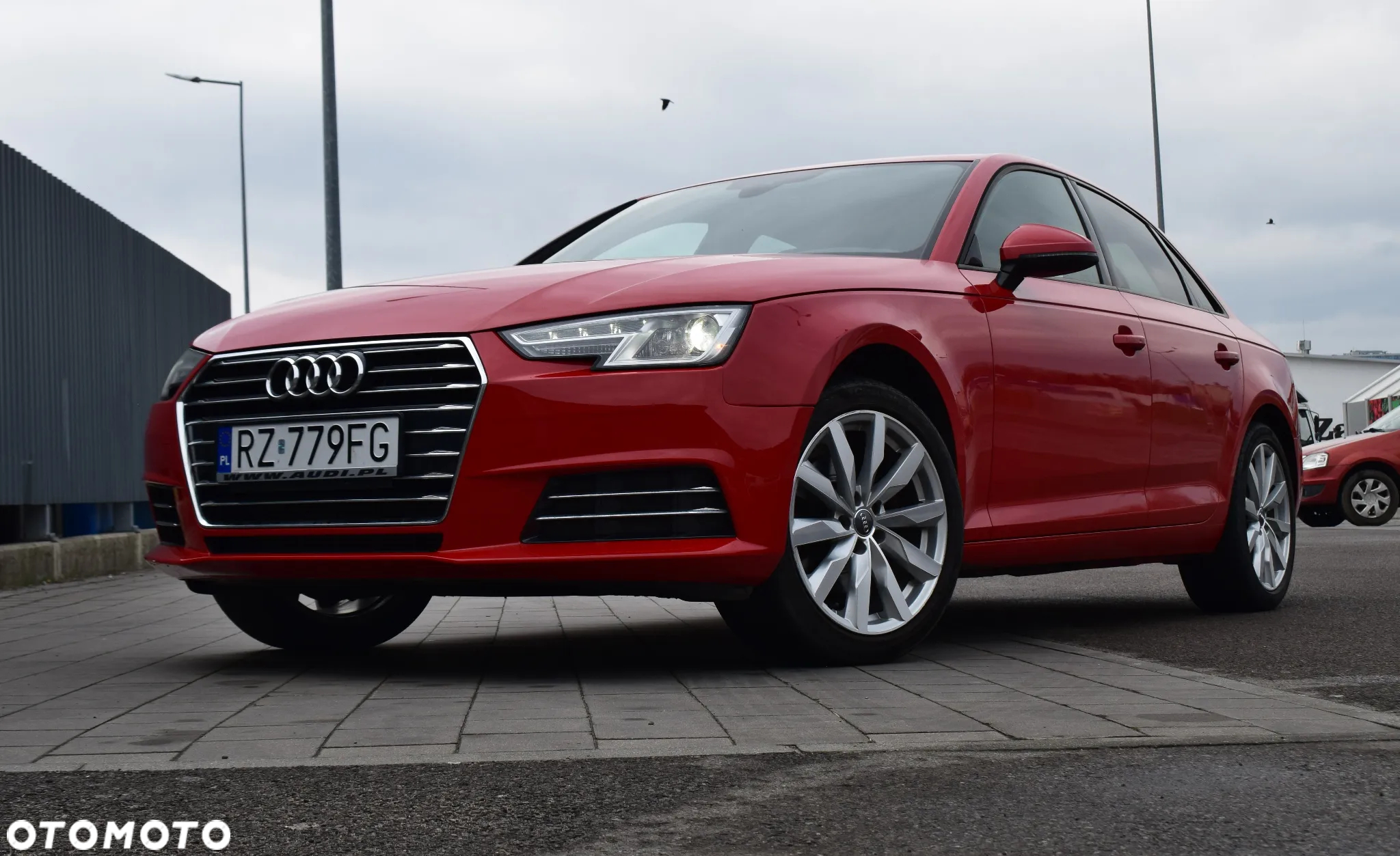 Audi A4 2.0 TFSI ultra S tronic - 11