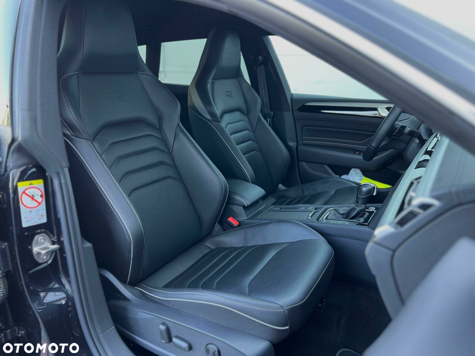 Volkswagen Arteon 2.0 TSI R-Line DSG - 19