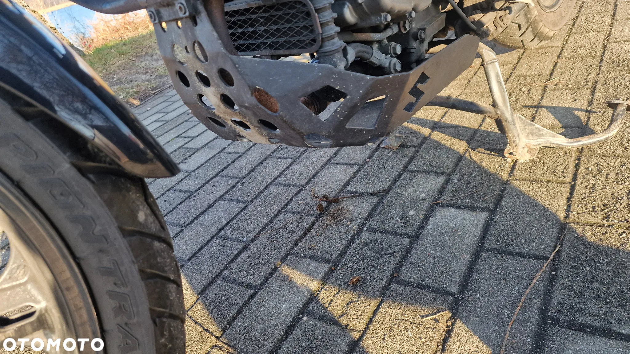 Suzuki V-STROM - 9