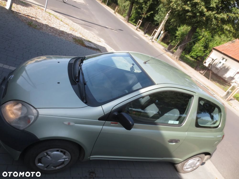 Toyota Yaris 1.0 Base - 18