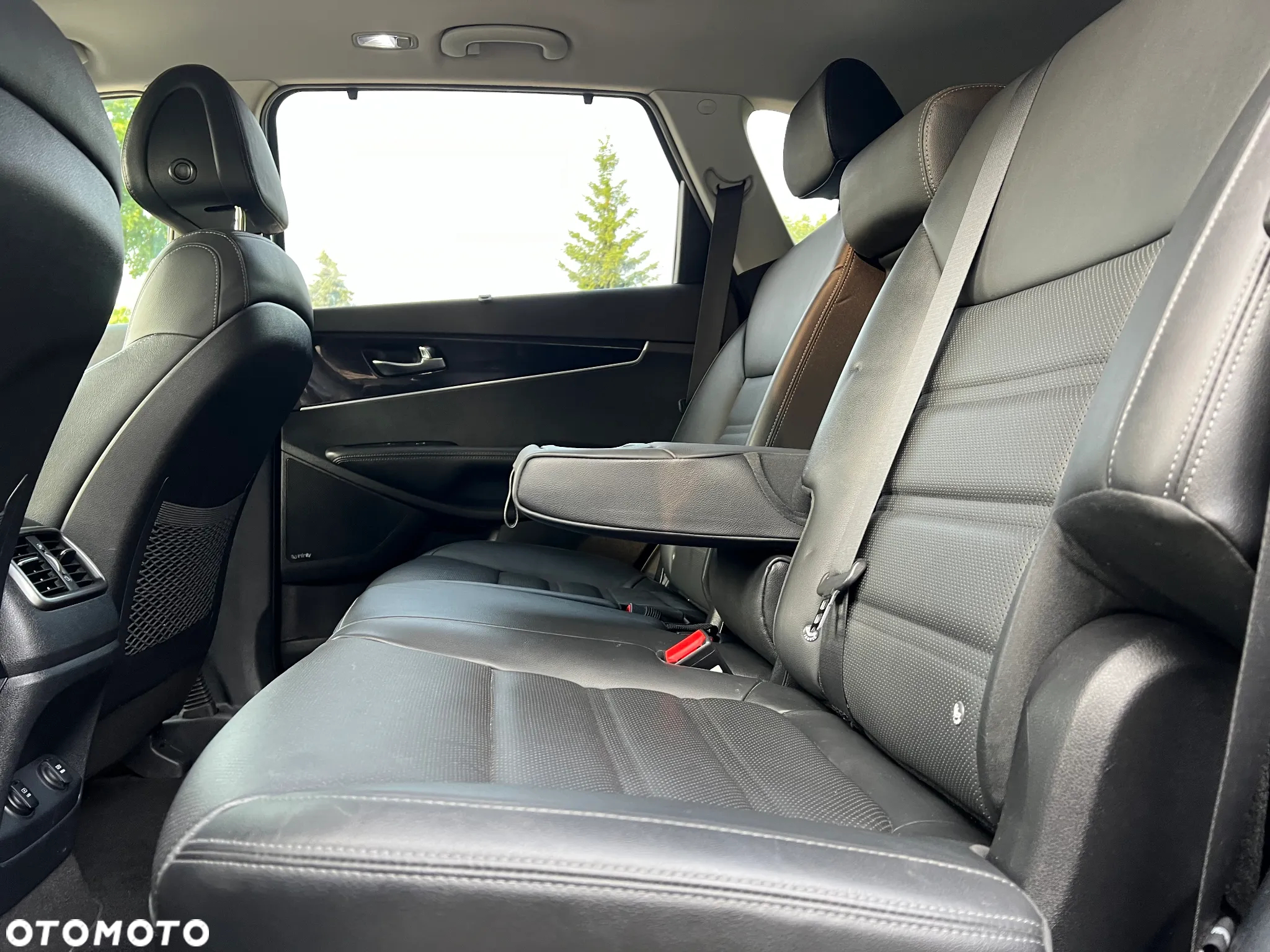 Kia Sorento 2.2 CRDi AWD Platinum Edition - 8