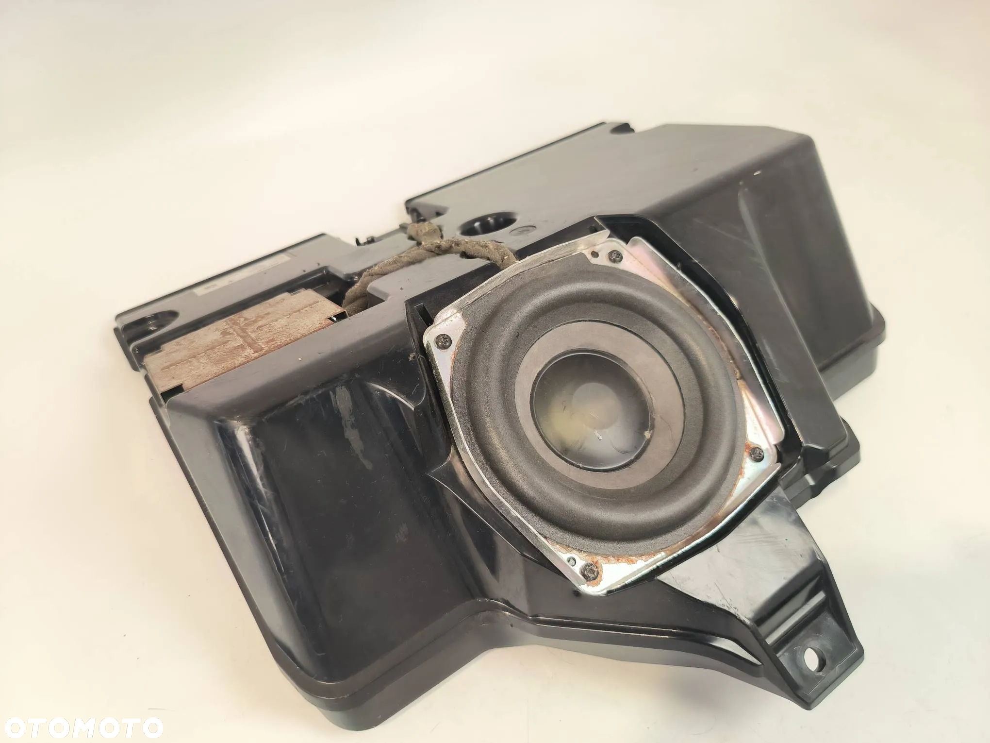 Głośnik SUBWOOFER 67071100 BOSE Maserati Quattroporte V LIFT 2009 Sedan Benzyna 4244cm³ - 2