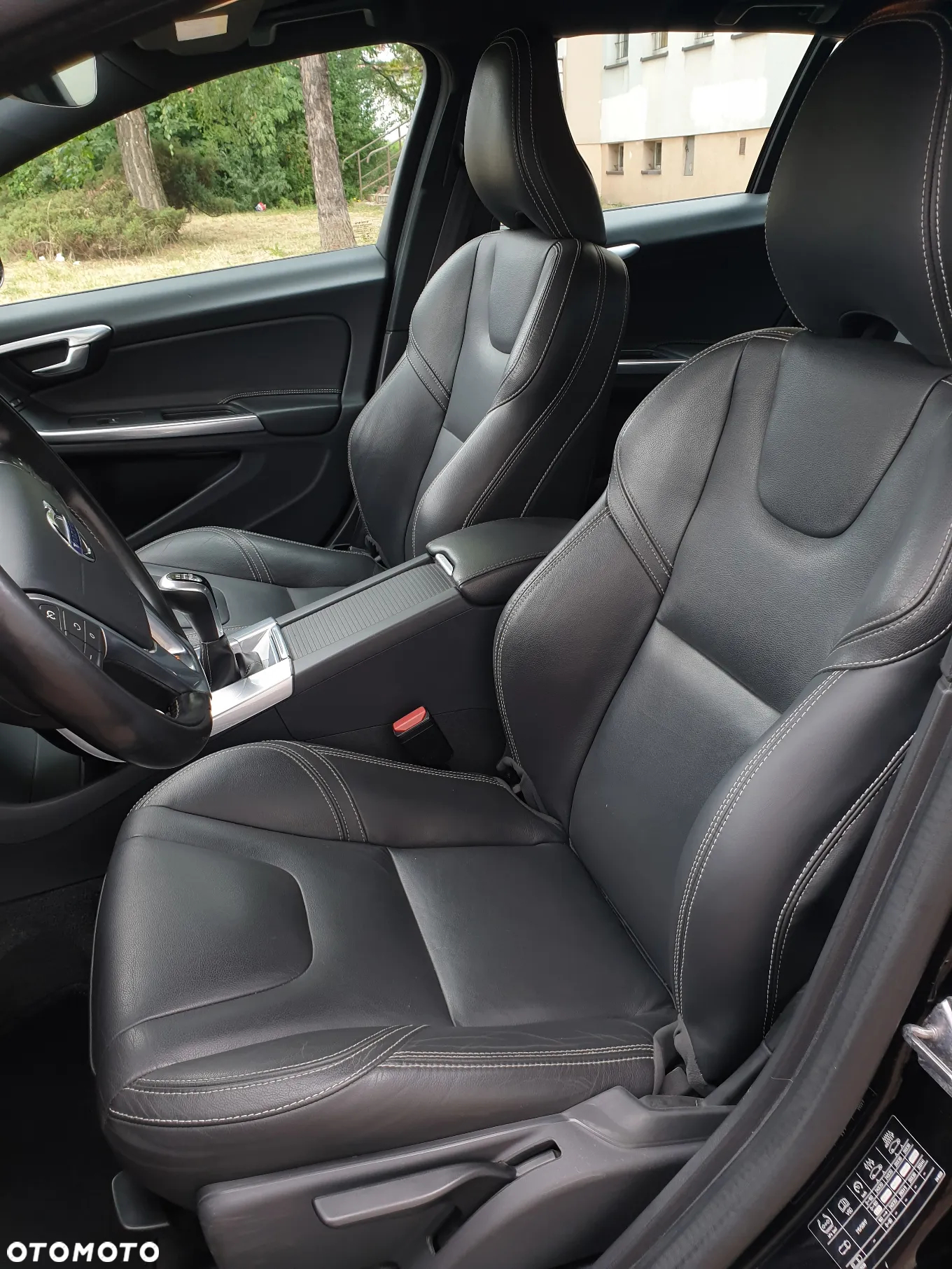 Volvo V60 D4 Summum - 22