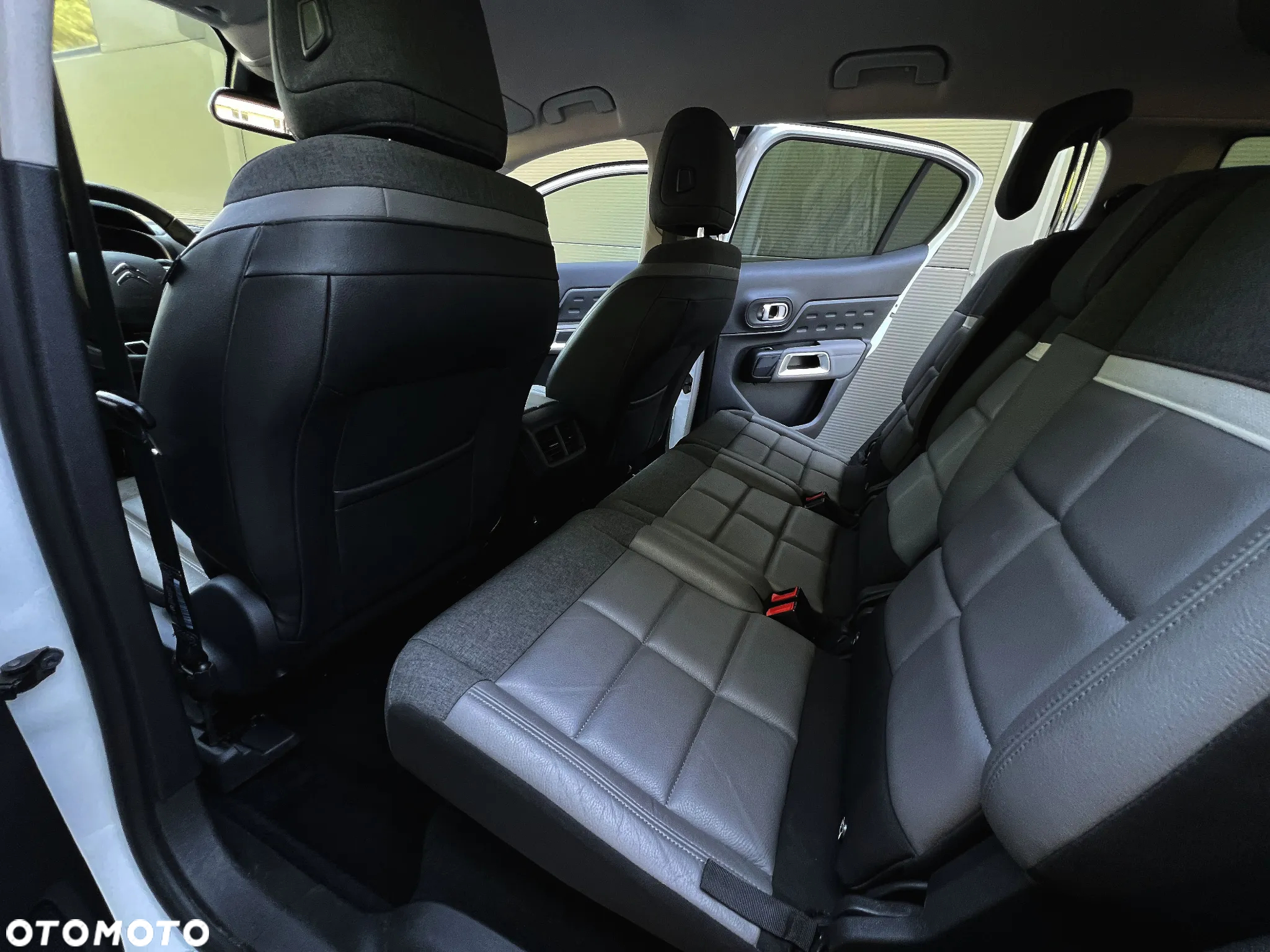 Citroën C5 Aircross 1.6 PureTech Shine EAT8 - 21