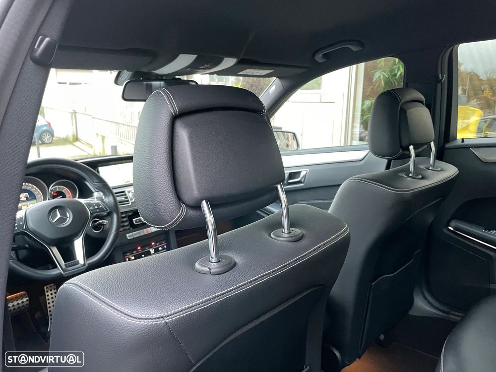 Mercedes-Benz E 300 Bluetec Hybrid Avantgarde - 35