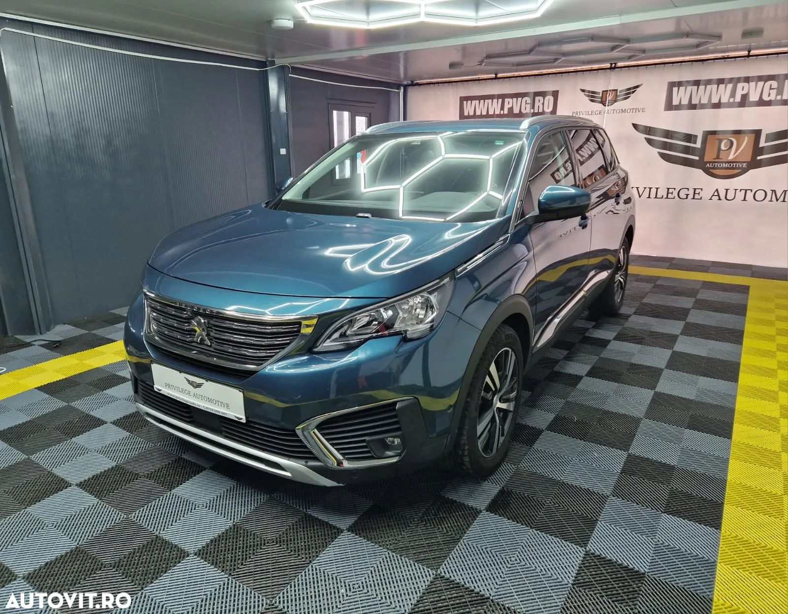 Peugeot 5008 BlueHDI 130 EAT8 Allure Business-Paket - 1