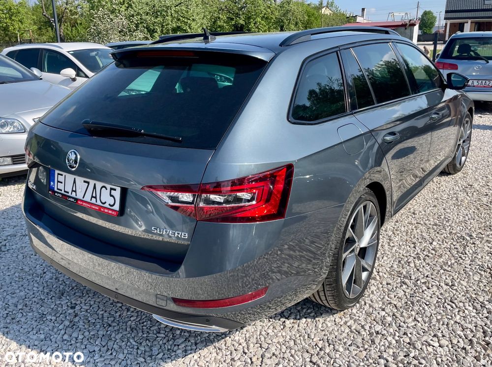 Skoda Superb 2.0 TDI DSG Sportline - 25