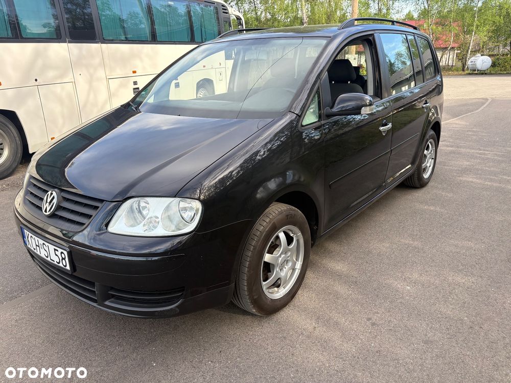 Volkswagen Touran 1.6 FSI Trendline - 2