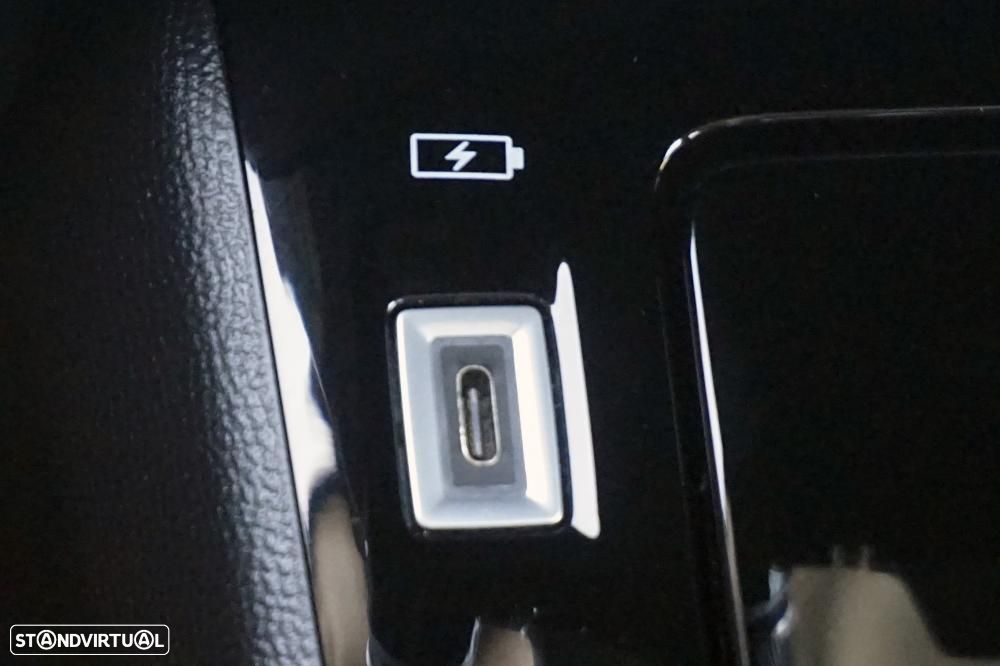 Peugeot 2008 1.2 PureTech Allure - 24