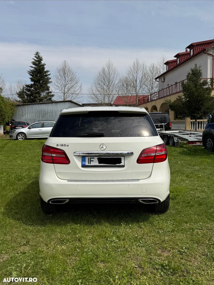 Mercedes-Benz B 180 d 7G-DCT Urban - 3