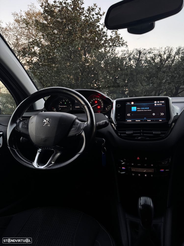 Peugeot 208 PureTech 82 Start & Stop Allure - 9