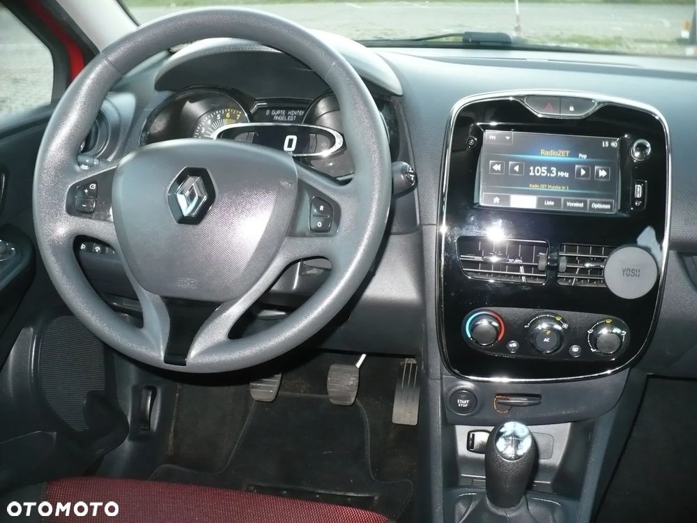 Renault Clio 1.2 16V 75 Authentique - 17