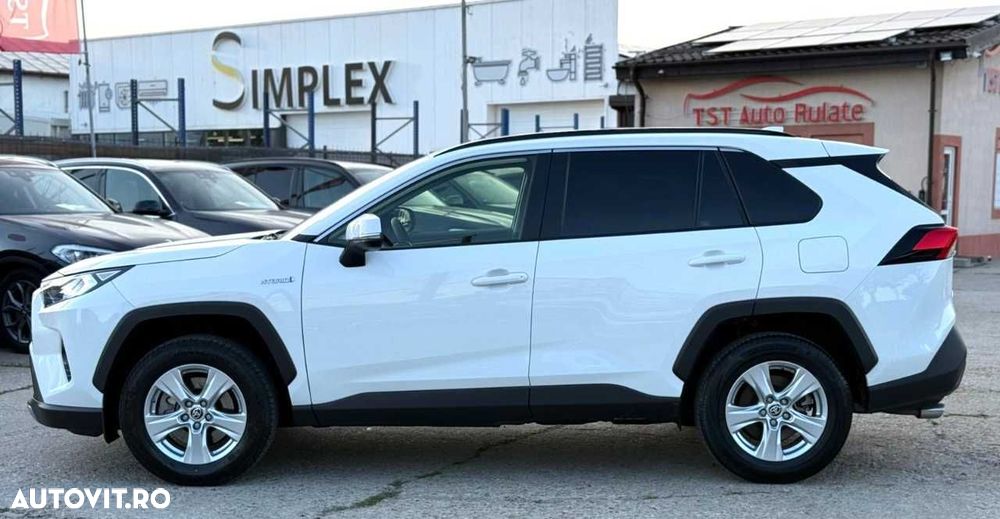 Toyota RAV4 - 5