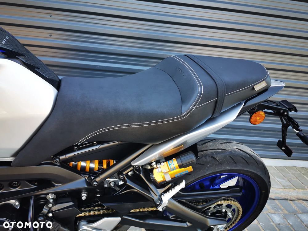 Yamaha MT - 8