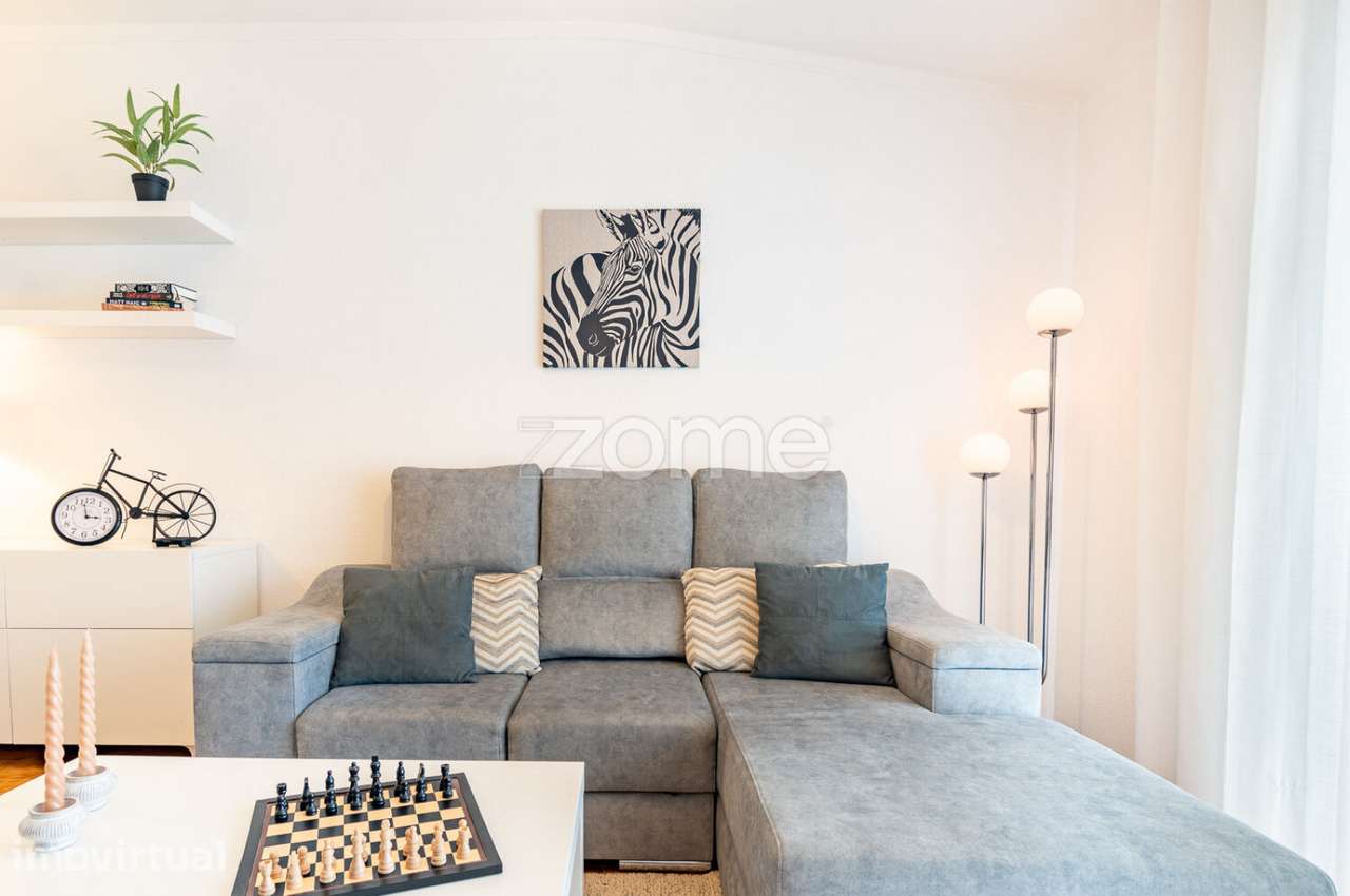 Apartamento T2 com Terraço, Lugar de Garagem e Arrumo em Fonte do C... - Grande imagem: 2/54