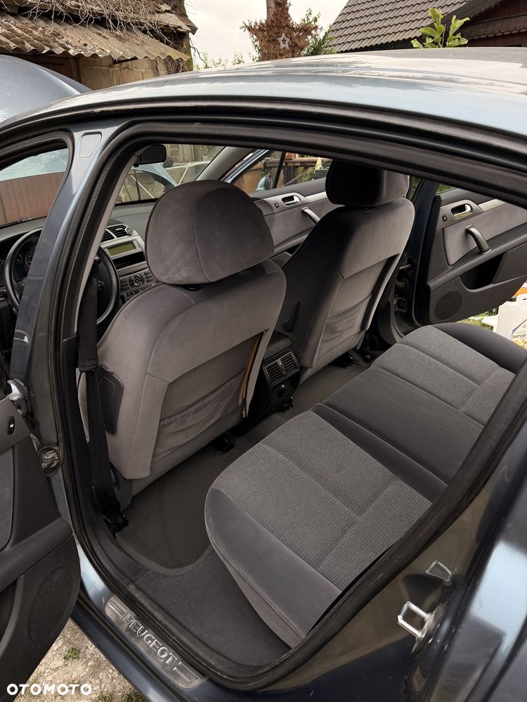 Peugeot 407 - 7