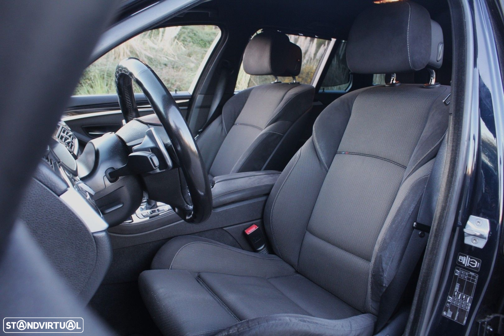 BMW 520 d xDrive Pack M Auto - 16