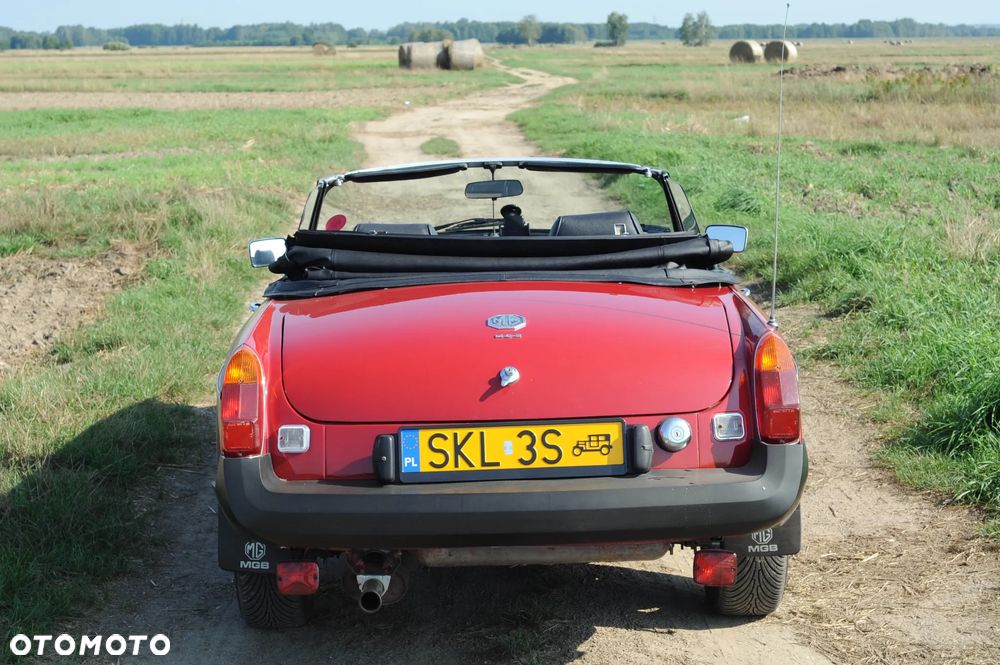 MG MGB - 10