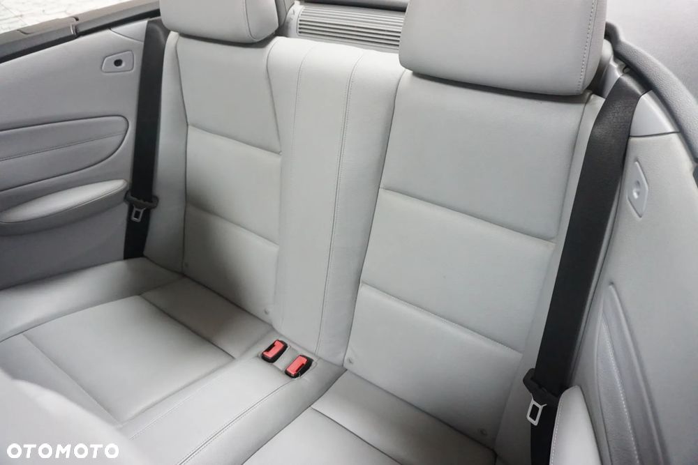 BMW Seria 1 120d - 24