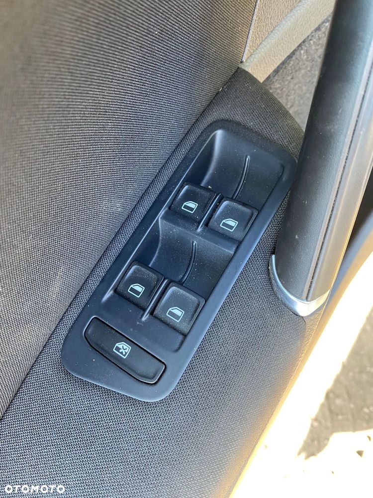 Volkswagen Golf 1.4 TSI ACT BlueMotion Technology DSG Highline - 20