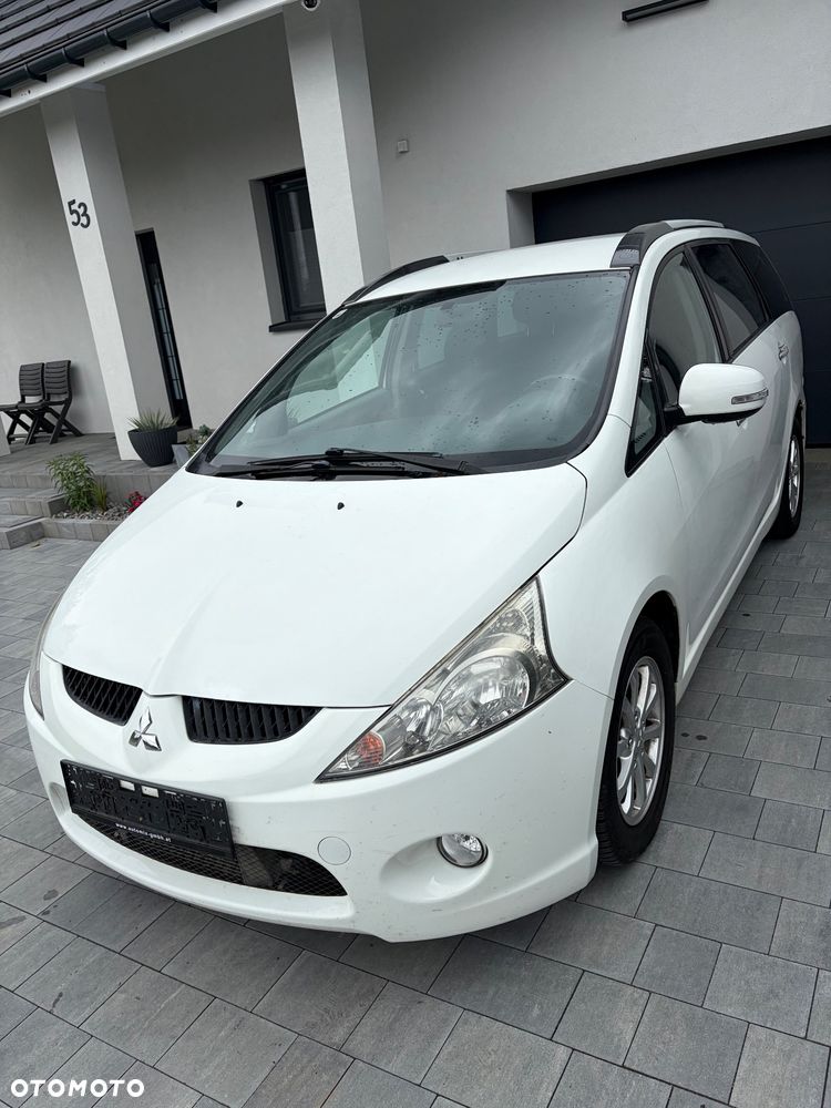 Mitsubishi Grandis 2.0 DI-D 7-Sitzer Intense - 2