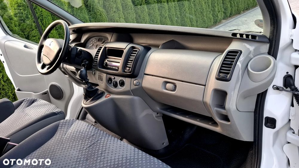 Renault Trafic - 14