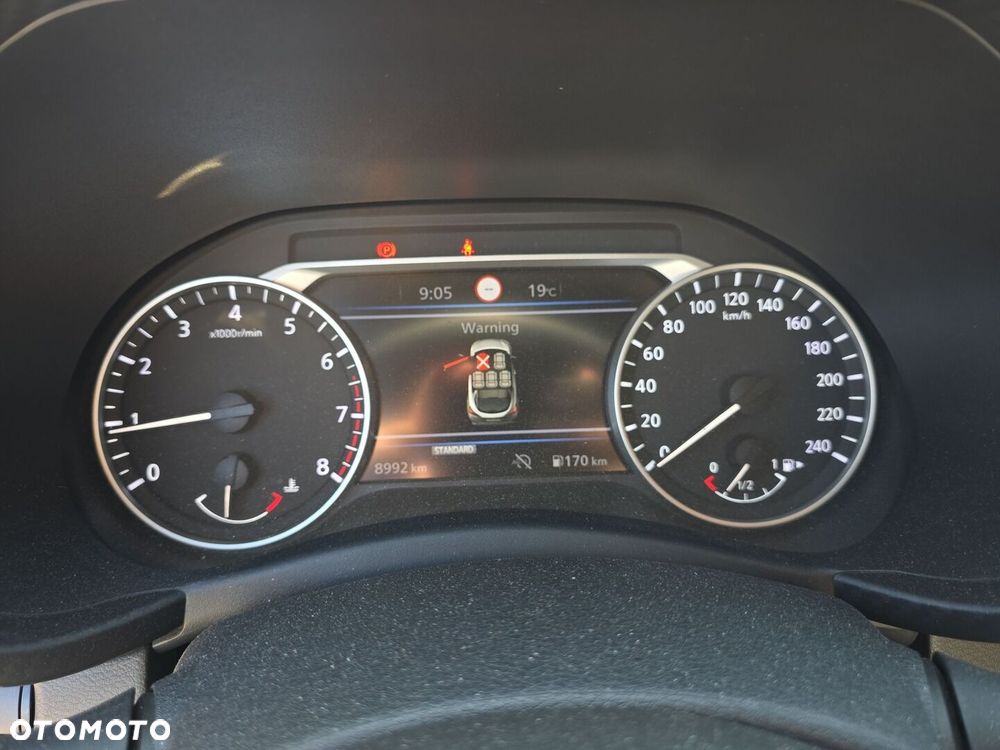Nissan Juke 1.0 DIG-T Kiiro - 11