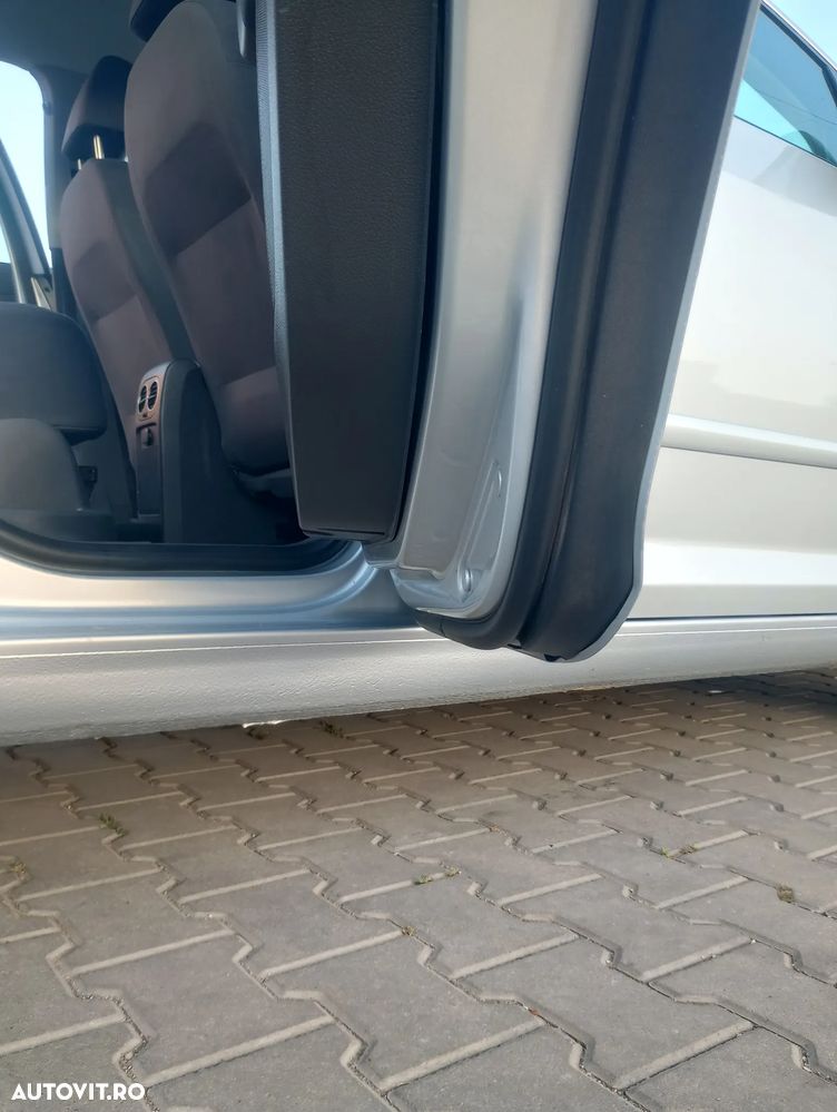 Volkswagen Golf Plus 1.9 TDI Sportline - 25