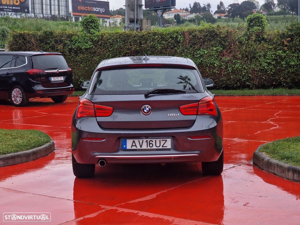 BMW 116 d Line Urban Auto - 5