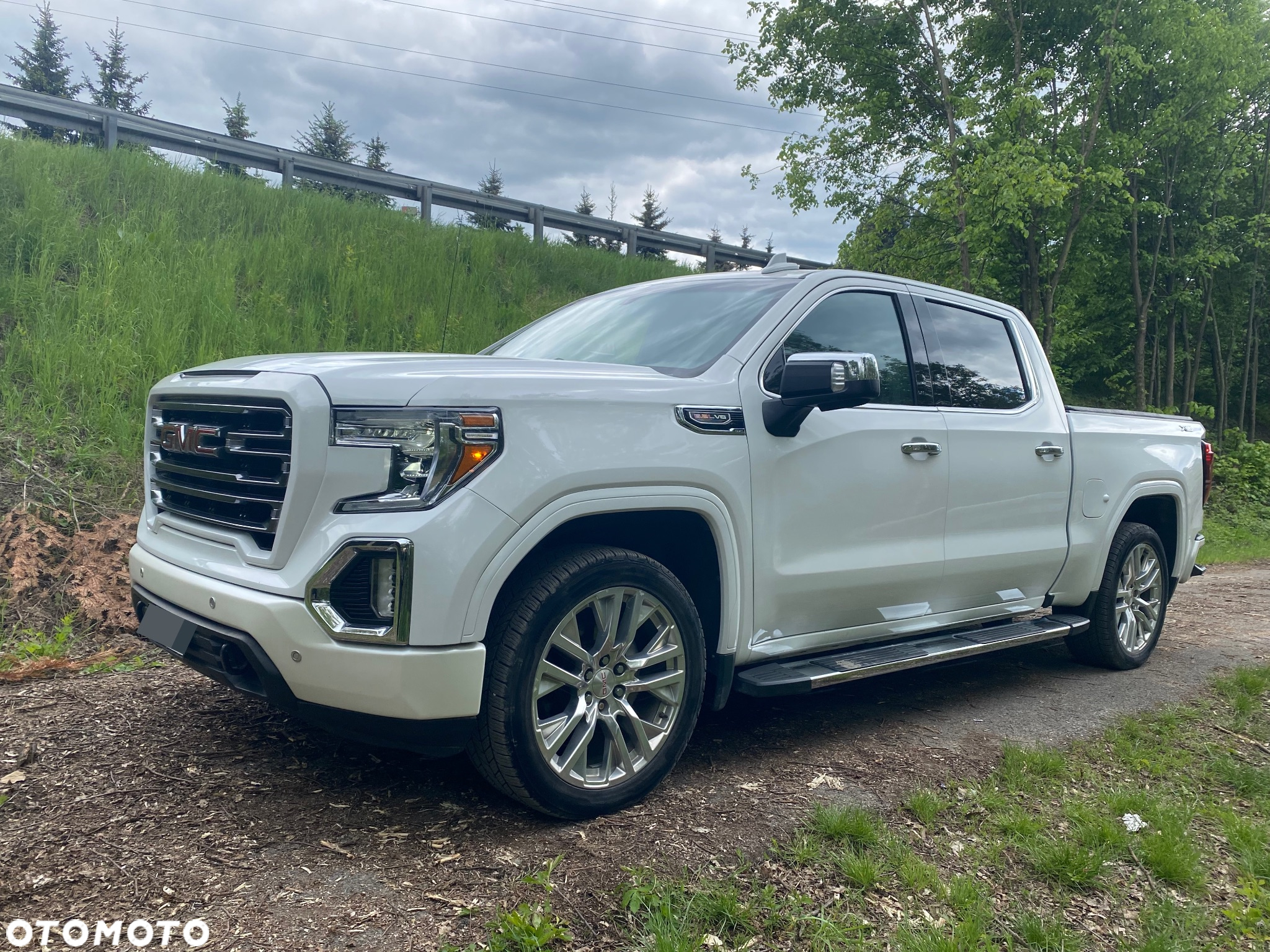 GMC Sierra - 3
