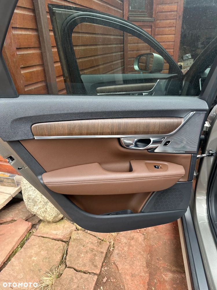 Volvo V90 Cross Country - 11