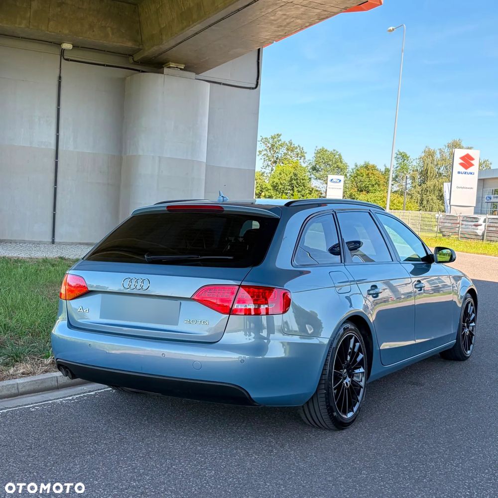 Audi A4 Avant 2.0 TDI DPF S line Sportpaket - 29