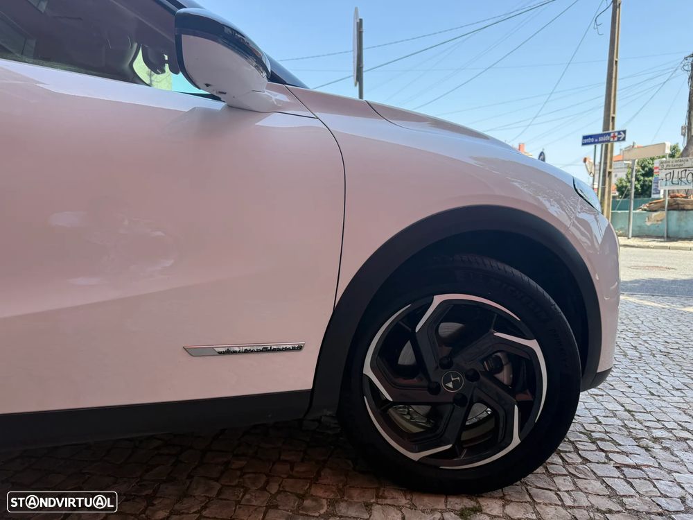 DS DS3 Crossback E-Tense Roofs of Paris - 3