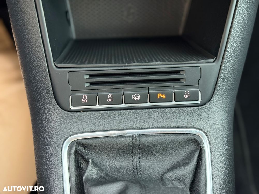 Volkswagen Tiguan 2.0 TDI DPF BlueMotion Technology Exclusive - 16