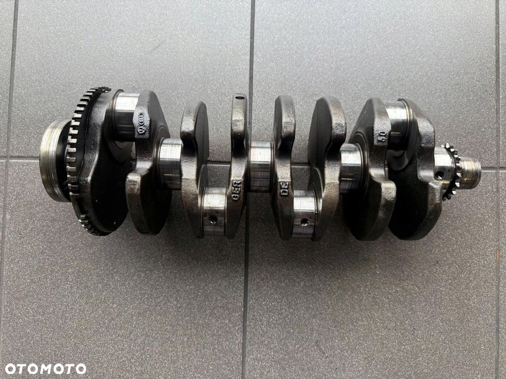 WAŁ KORBOWY 1.9 TDI BSV SKODA AUDI 038105021K - 1