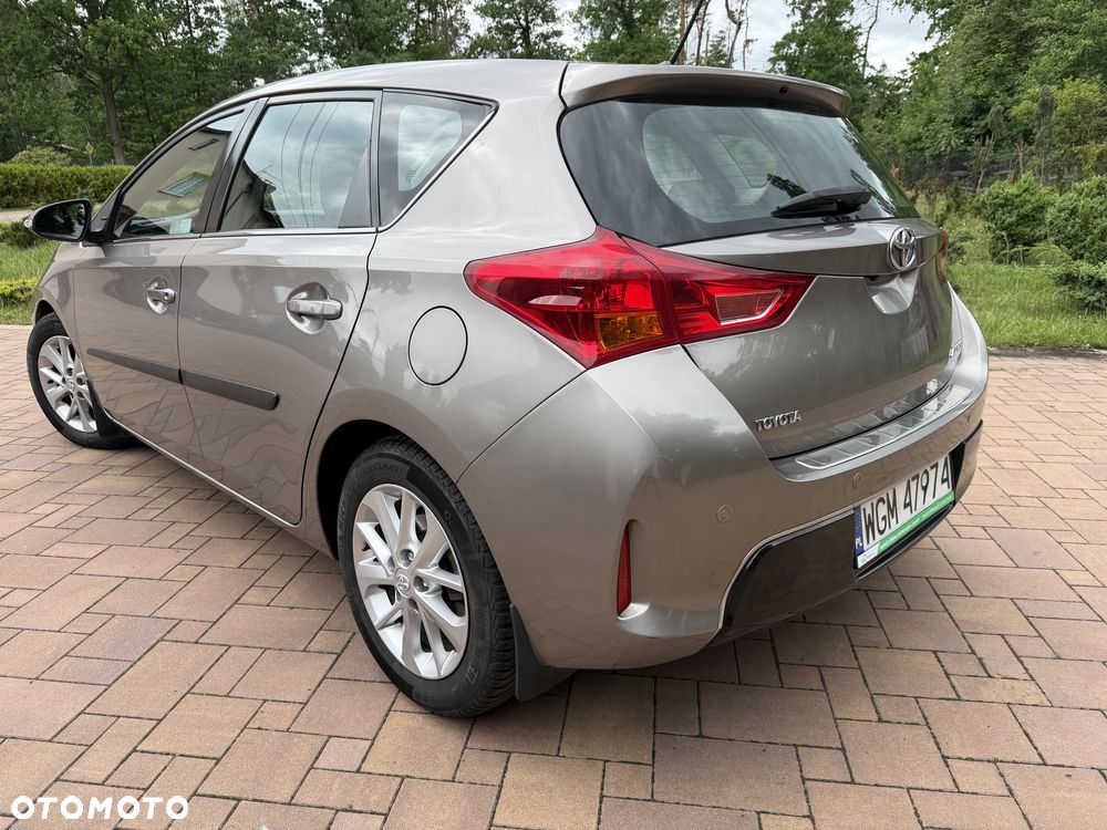 Toyota Auris 1.33 VVT-i Premium Comfort - 3