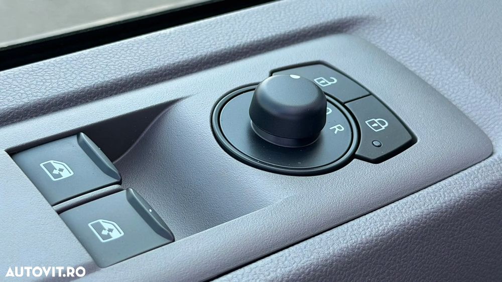 VOLKSWAGEN Caravelle 2026 — imagine 20